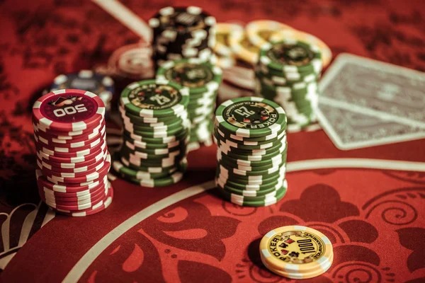 Live-dealer blackjack table on demo judi